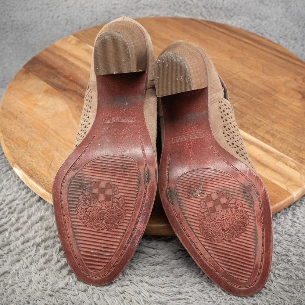 VINCE CAMUTO Women's Sz 7.5 Perforated Tan Suede  Booties‎ Ankle Boots Shoes